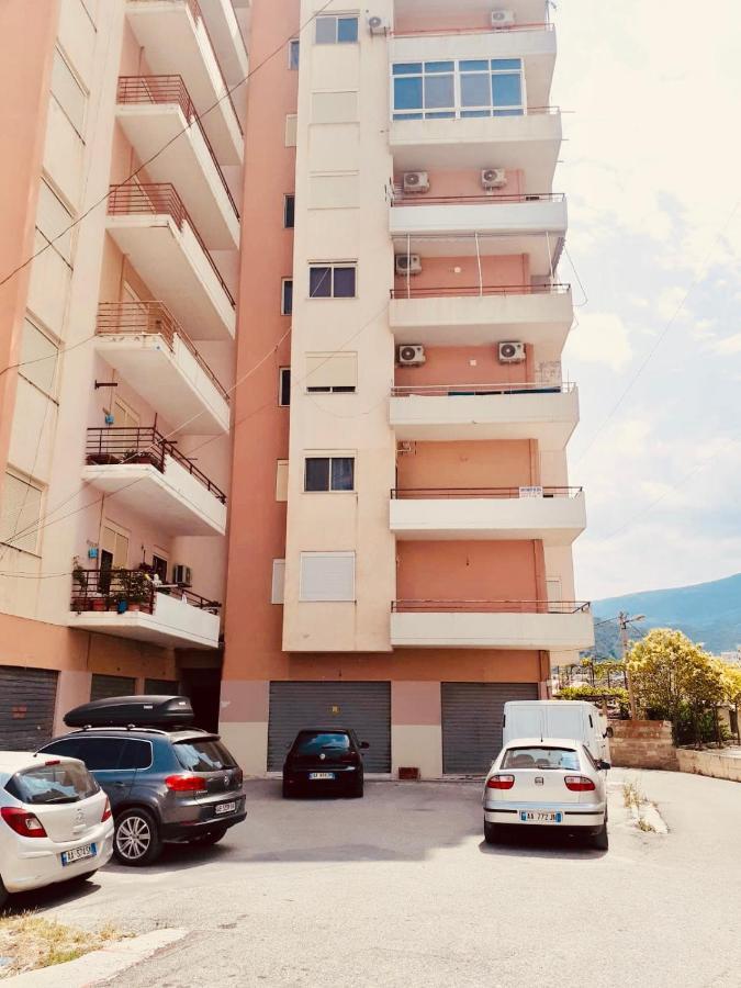 Ylli Lungomare Nr 11 Apartament